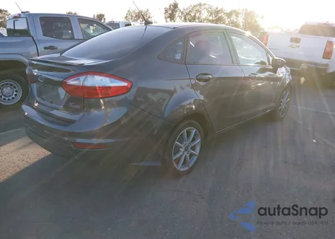 2017 Ford Fiesta Se z USA, uszkodzony, nr VIN 3FADP4BJ6HM129725